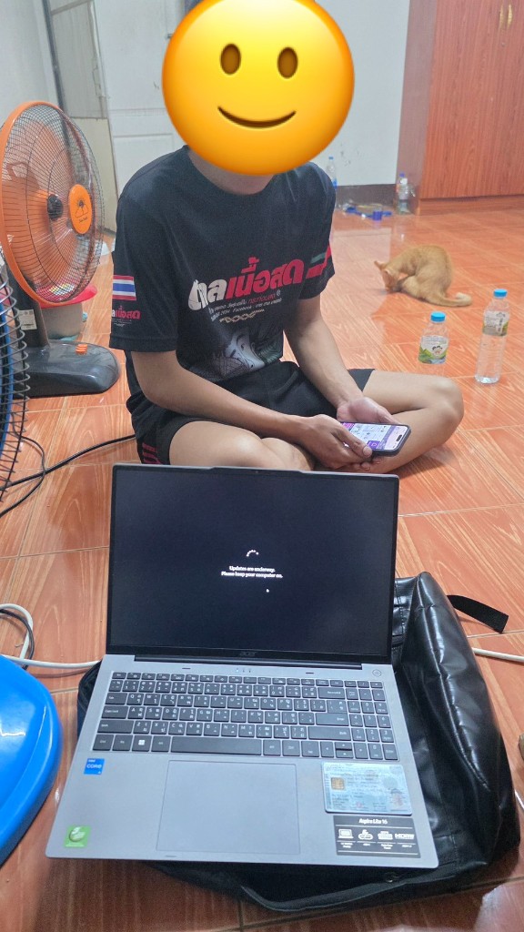 ภาพตัวอย่างการนัดรับสินค้า: รับซื้อโน๊ตบุ๊คมือสองกับลูกค้า (ปิดข้อมูลส่วนตัว) BuyHub